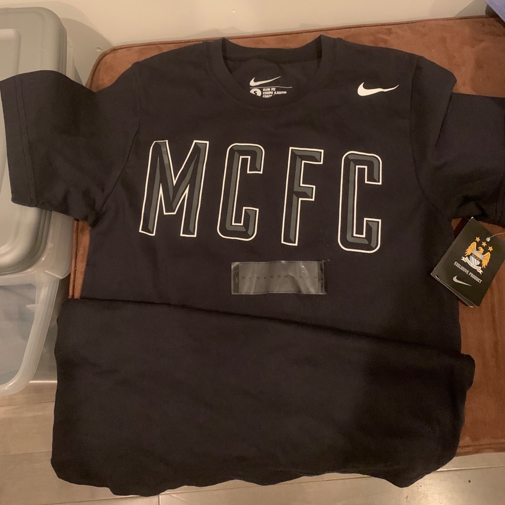 Manchester city Nike tee mens small